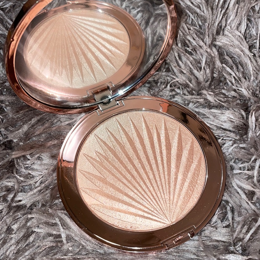 MAKEUP REVOLUTION ULTRA GLOW HIGHLIGHTER